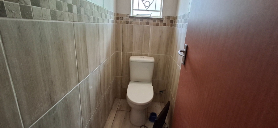 5 Bedroom Property for Sale in Universitas Free State
